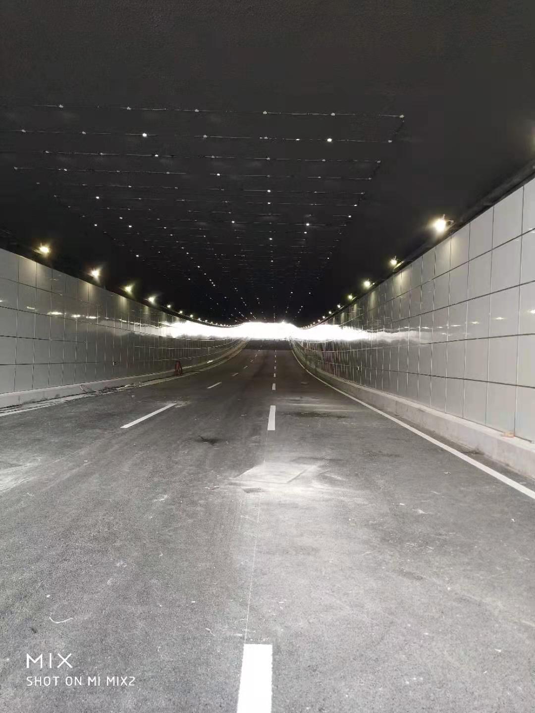 钢钙板